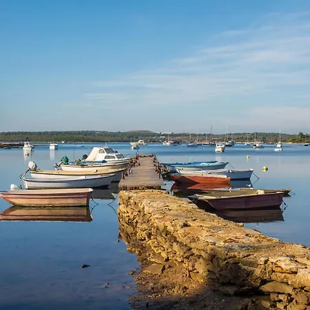 Two-bedroom In Xi Apartman