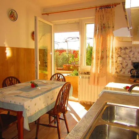 Two-bedroom In Xi * Póla