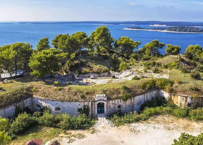 Two-bedroom In Xi Apartamento *